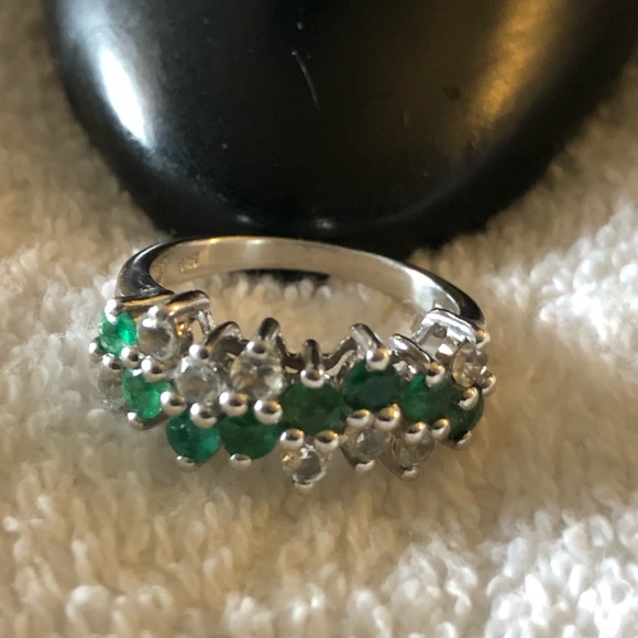 Jewelry - Sterling Silver Emerald And White Topaz Ring